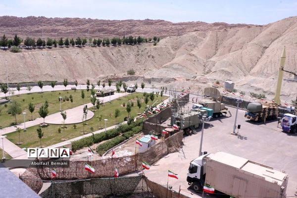 آماده‌سازی نمایشگاه دستاوردهای هوافضا برای بازدید گروه‌های دانش‌آموزی استان قم