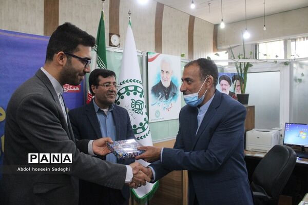 بازدید معاون نهضت سواد‌آموزی آموزش و پرورش استان بوشهر از سازمان دانش‌آموزی استان