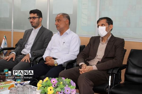 بازدید معاون نهضت سواد‌آموزی آموزش و پرورش استان بوشهر از سازمان دانش‌آموزی استان