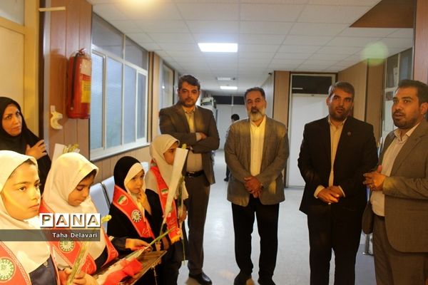 افتتاح نگارخانه سازمان دانش‌آموزی شهرستان‌های استان تهران با عنوان «فرصت نوجوانی»