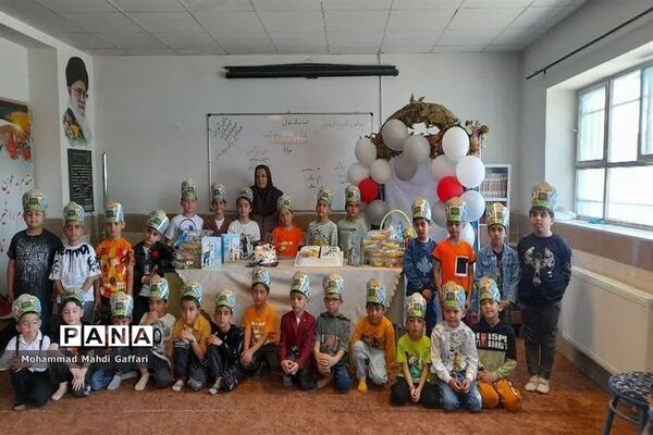 جشن الفبا در دبستان شهید آیت اسلامشهر