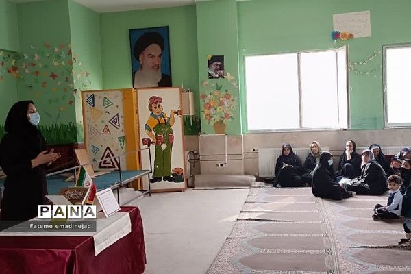 جلسات آموزش خانواده در مدارس رودهن