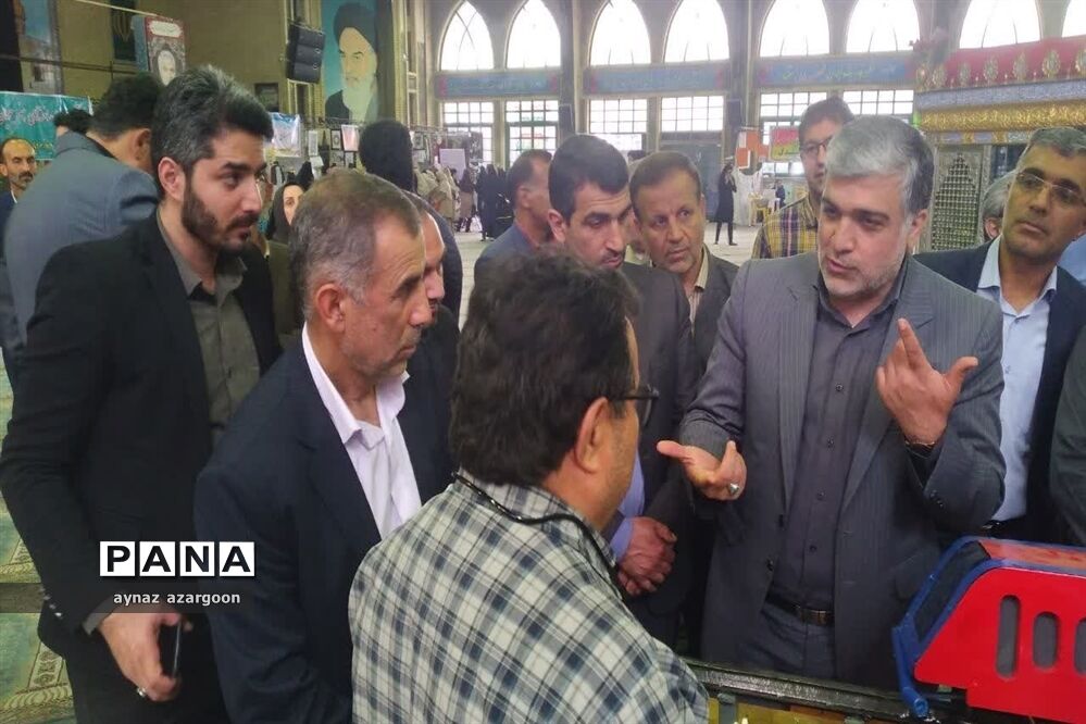نمایشگاه آثار هنرجویان در قائمشهر/فیلم