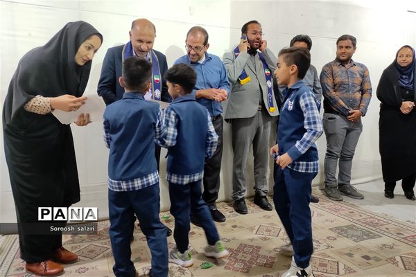 تقدیر از داوران و دانش آموزان برتر المپیاد رویش (بازی های فکری) سازمان دانش آموزی داراب