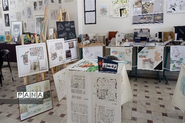 نمایشگاه کار آفرینی در هنرستان شهید حقیقی