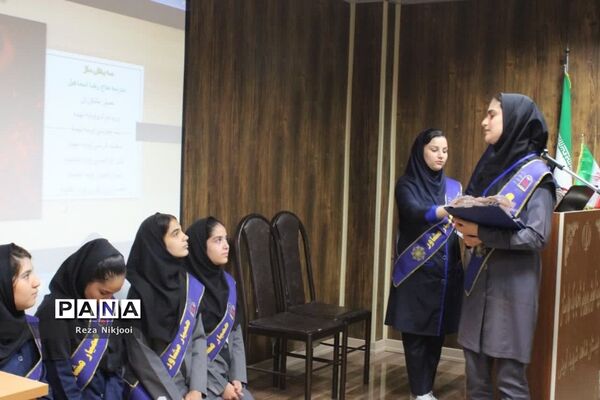همایش همیاران مشاوره مدارس ناحیه یک بهارستان