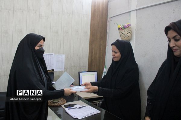 بازدید معاون پرورشی و فرهنگی اداره کل آموزش و پرورش استان بوشهر از سازمان دانش‌آموزی استان