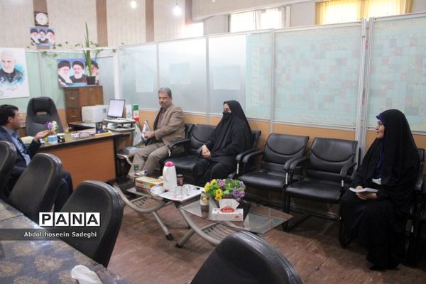 بازدید معاون پرورشی و فرهنگی اداره کل آموزش و پرورش استان بوشهر از سازمان دانش‌آموزی استان