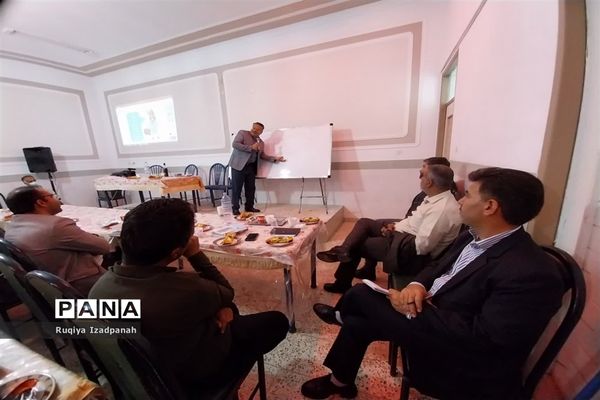 همایش و کارگاه آموزشی مشاور خانواده در خاتم