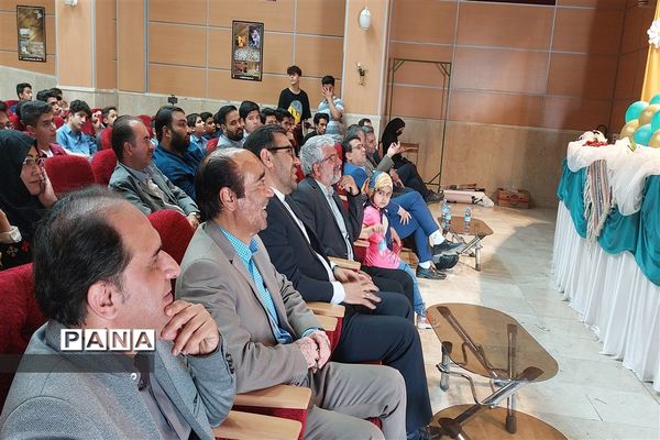 برگزاری همایش تقدیر از برگزیدگان جشنواره‌های  فرهنگی و هنری