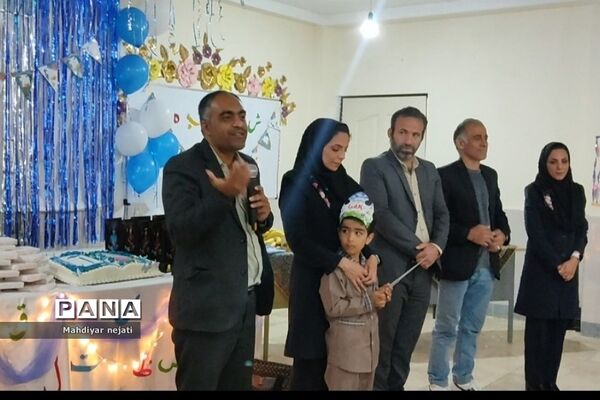 جشن الفبا در دبستان محمدباقر صدر رودهن