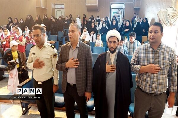 آیین تجلیل از منتخبین طرح سفیران و مراقبین سلامت در شهرستان شیروان