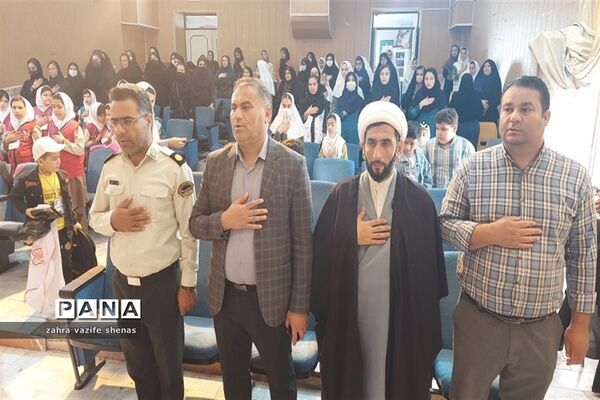 آیین تجلیل از منتخبین طرح سفیران و مراقبین سلامت در شهرستان شیروان