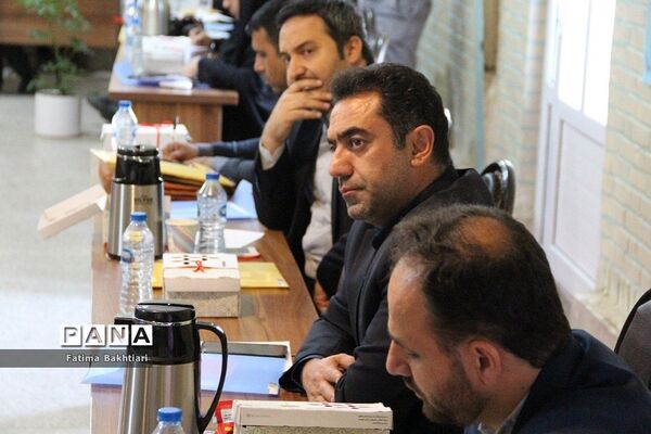 جلسه هم‌اندیشی مدیران مدارس نمونه‌دولتی شهرستان‌های استان تهران در ناحیه یک شهرری