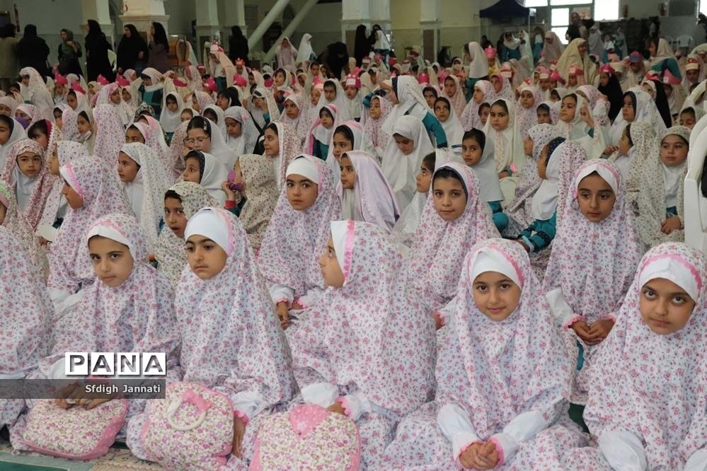 جشنواره نماز شکوفه‌ها در آباده