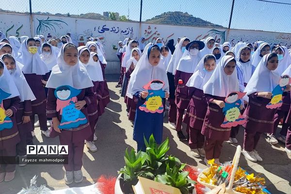 اختتامیه سفیران سلامت در دبستان حضرت زهرا(س)یک رودهن