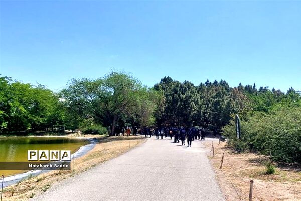 بازدید دانش‌آموزان آموزشگاه فرزانگان اسلامشهر از باغ گیاه‌شناسی ملی ایران