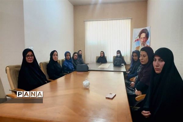 دیدار جمعی از معلمین شهرستان نظرآبادی با نماینده مجلس شورای اسلامی نظرآباد