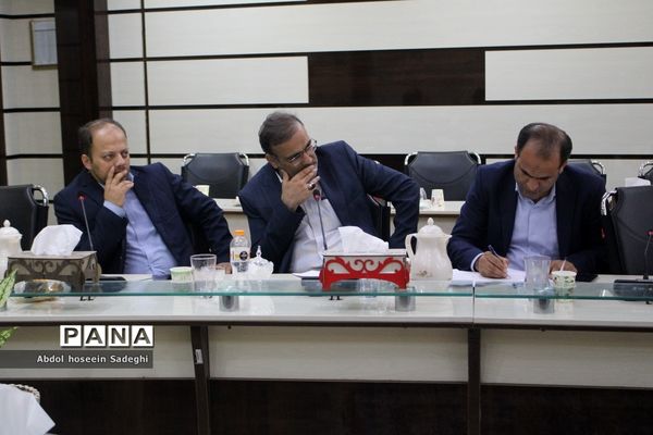 نشست کمیته پیشگیری و مبارزه با جعل اسناد در بوشهر
