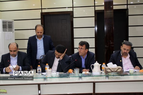 نشست کمیته پیشگیری و مبارزه با جعل اسناد در بوشهر