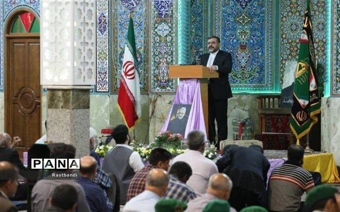 حضور مردمی وزیر فرهنگ و ارشاد اسلامی در مسجد احباب الحسین تهران