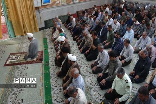 برگزاری نماز جمعه در شهر جوادآباد