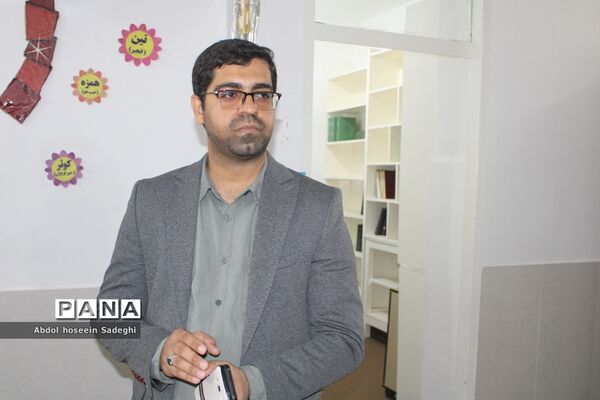 بازدید معاون پرورشی و فرهنگی اداره‌کل آموزش و پرورش استان بوشهر از مسابقات قرآن خواهران فرهنگی