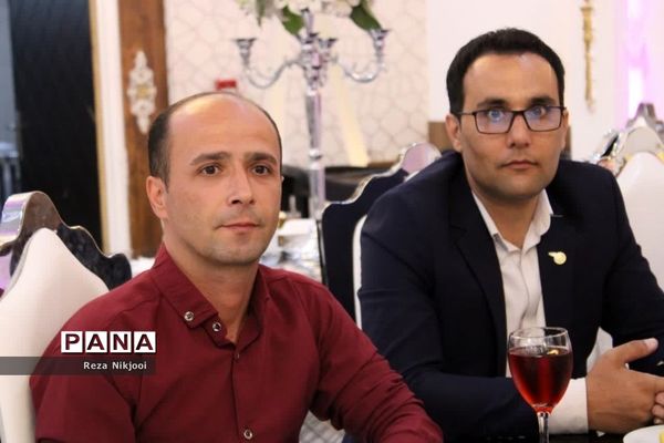 تجلیل از بازنشستگان منطقه ناحیه یک بهارستان