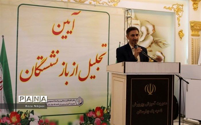 معلمان راهبران دانش‌ و تفکر دانش‌آموزان هستند