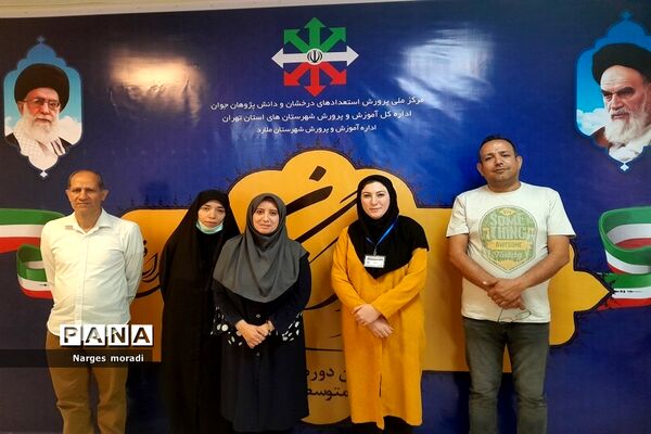 جشنواره خوارزمی در دبیرستان استعدادهای درخشان شهدای مدافع حرم ملارد