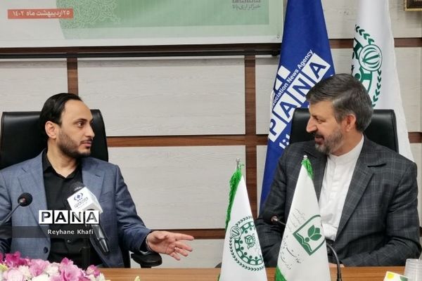 حضور دانش‌آموزان خبرنگار پانا شهرستان‌های استان‌تهران در نشست هم‌اندیشی با سخنگوی دولت