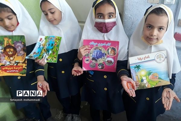 قدردانی از دانش‌آموزان برتر و فعال در مدارس رودهن