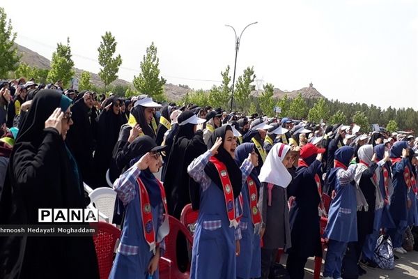 برگزاری اردوی دانش‌آموزی به‌مناسبت سالگرد تاسیس سازمان دانش‌آموزی