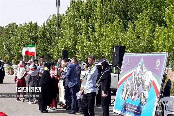 برگزاری اردوی دانش‌آموزی به‌مناسبت سالگرد تاسیس سازمان دانش‌آموزی