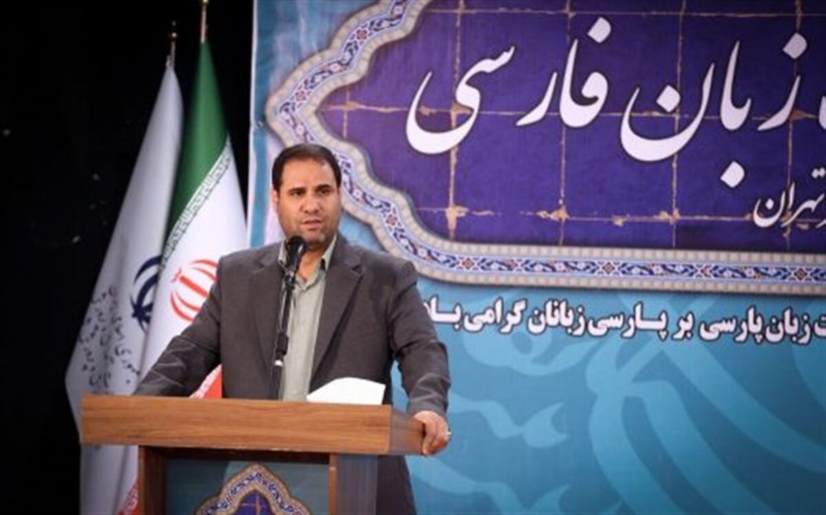 با حضور سرپرست وزارت آموزش‌وپرورش آیین نواختن زنگ زبان فارسی برگزار شد