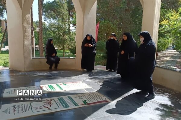 زیارت قبور شهدای گمنام پاکدشت