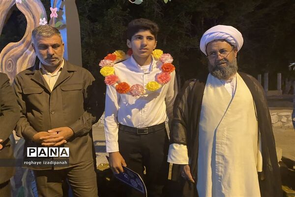 استقبال از دانش‌آموزان هراتی برگزیده در مسابقات قرآن، عترت و نماز استانی