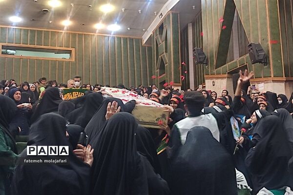 اولین کنگره شهدای معلم و دانش‌آموز منطقه ۱۰ تهران