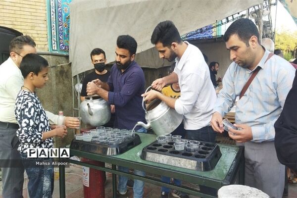 ایستگاه صلواتی به‌مناسبت شهادت امام جعفر صادق(ع) در قرچک