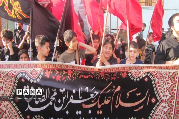 مراسم عزاداری شهادت حضرت امام جعفر صادق(ع) در دبیرستان دخترانه شهدای سیزده آبان منطقه ۹ تهران