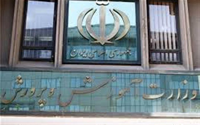 باید از تخصص اقتصاددانان برای مدیریت مالی آموزش و پرورش استفاده کرد