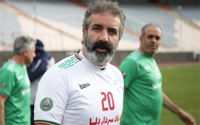 امثال قلعه‌نویی زیر تابوتم را می‌گیرند