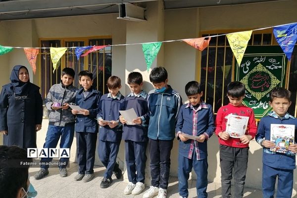 تقدیر از دانش‌آموزان برتر در مدارس رودهن در آخرین روزهای سال تحصیلی