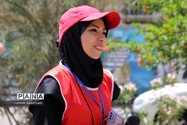 جشن روز دختر در دبیرستان حضرت زینب(س) ناحیه یک شهرری