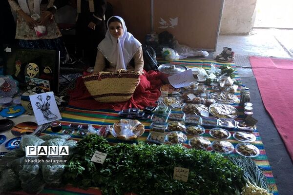 افتتاح بازارچه کسب و کار دانش‌آموزی در نمایشگاه بین المللی گیلان