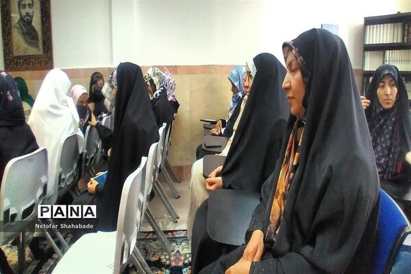 جشن روز دختر در حوزه علمیه خواهران ملارد