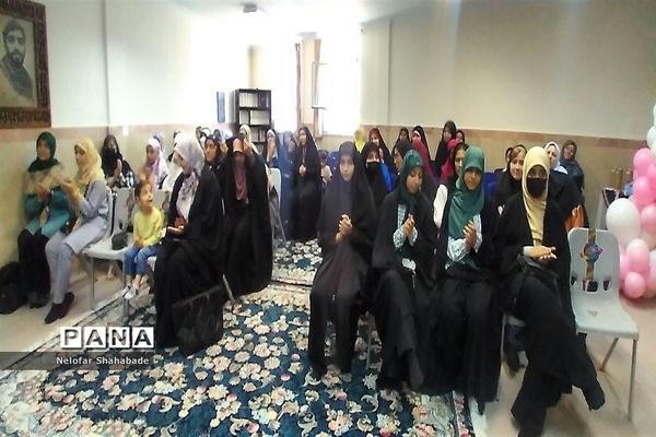 جشن روز دختر در حوزه علمیه خواهران ملارد