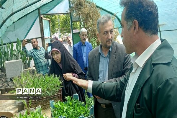 بازدید از دست آوردهای دانش‌آموزان هنرستان جهانیان بهنمیر