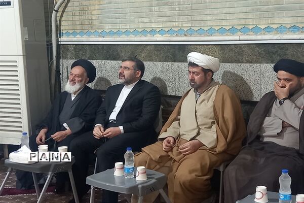 حضور وزیر فرهنگ و ارشاد اسلامی در مسجد احباب الحسین(ع)