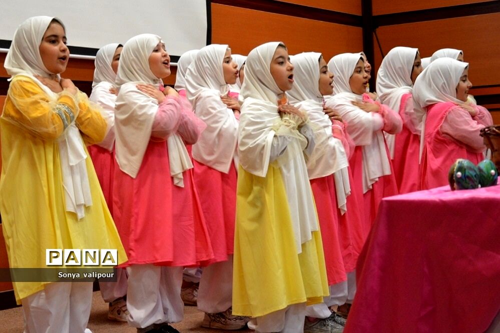 برگزاری جشن بزرگ روز دختر به‌مناسبت ولادت حضرت معصومه(س) در ناحیه 2 بهارستان